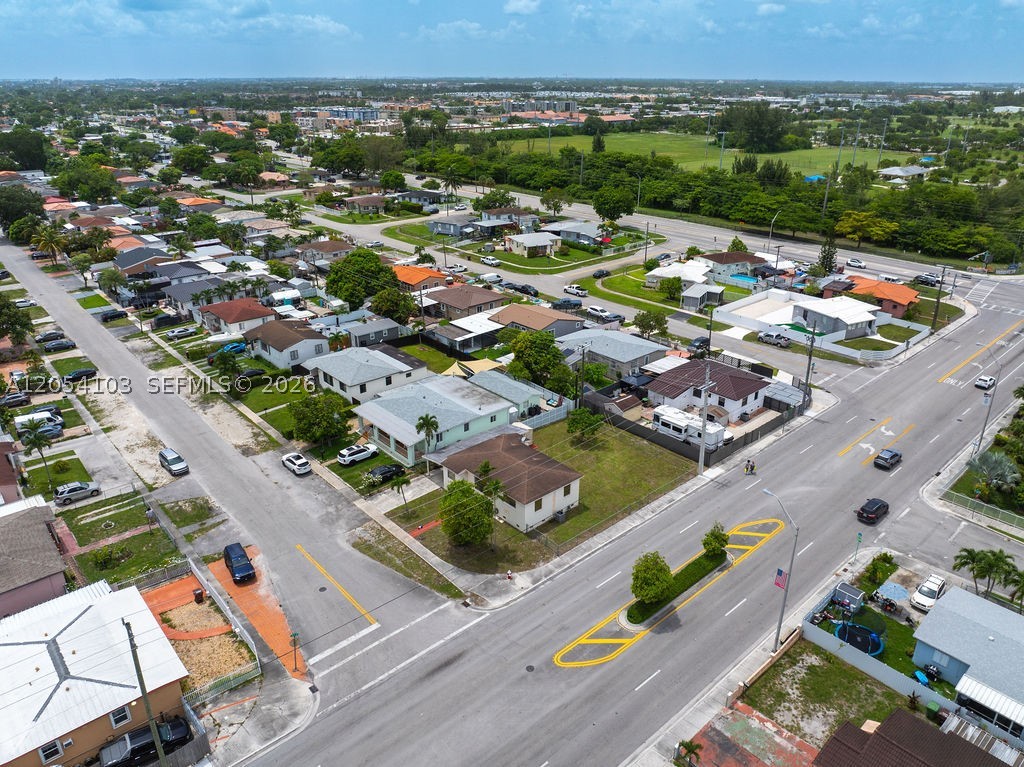 PALM ESTATES - Residential