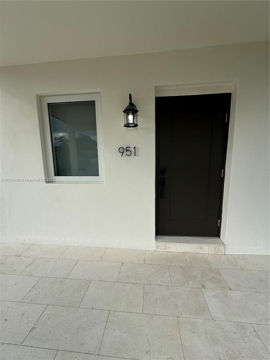 HIA 13 ADDN AMD PL REV - Residential Lease