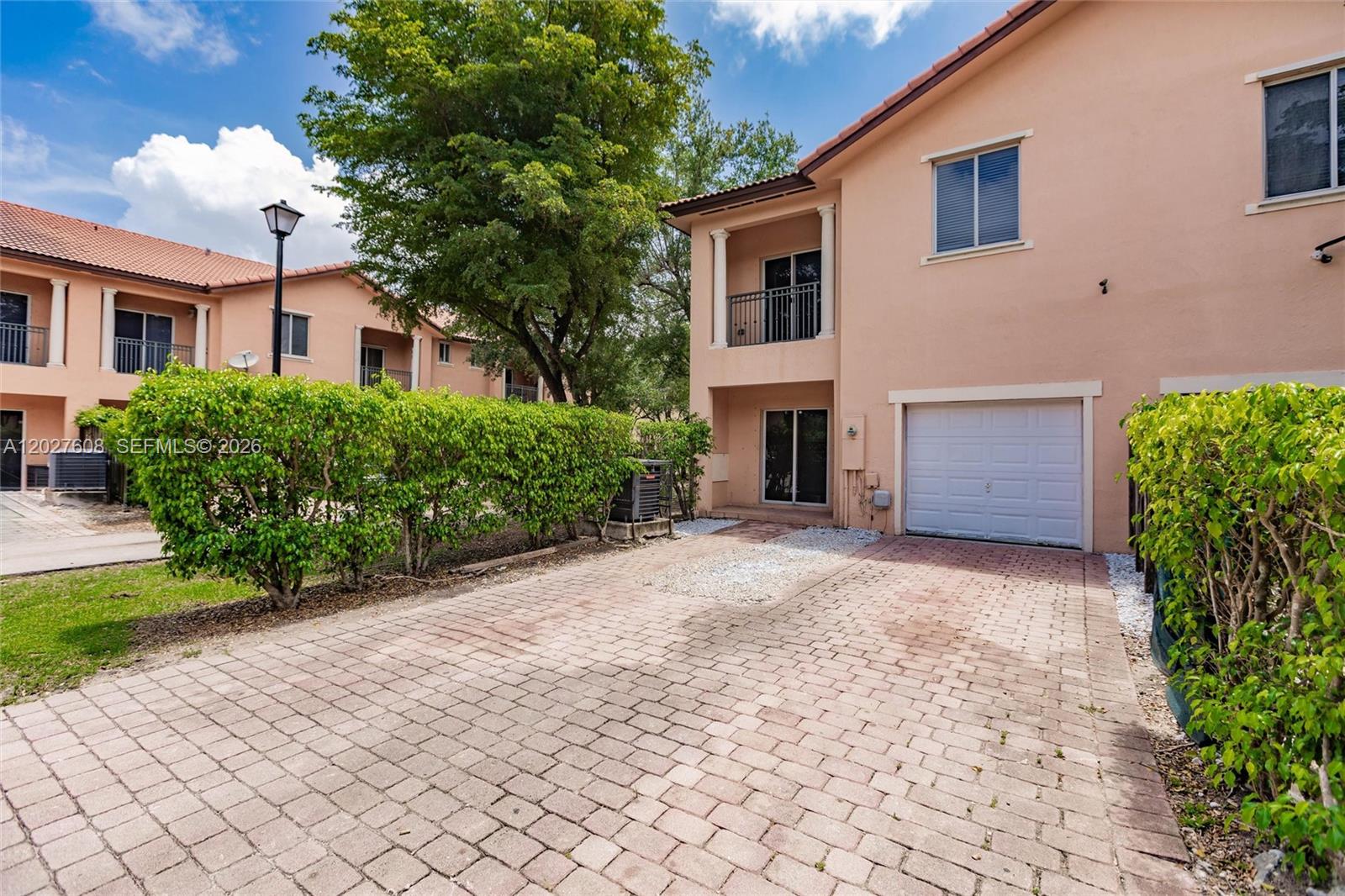 SILVER PALM HOMES - Residential