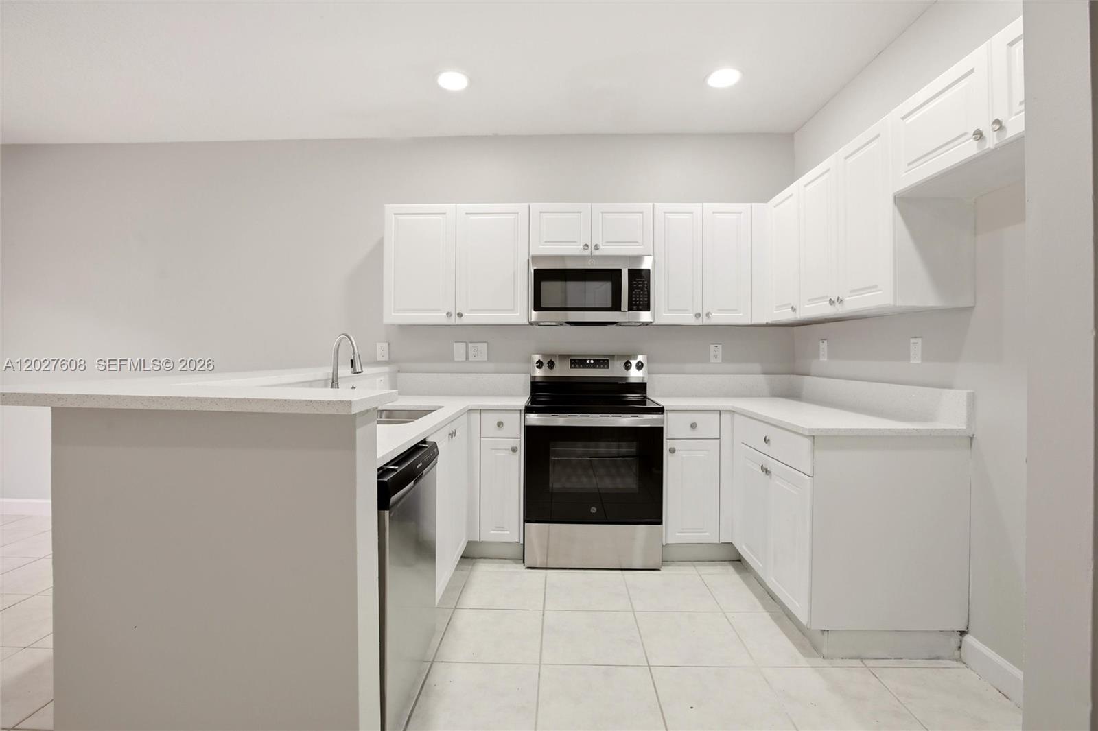 SILVER PALM HOMES - Residential