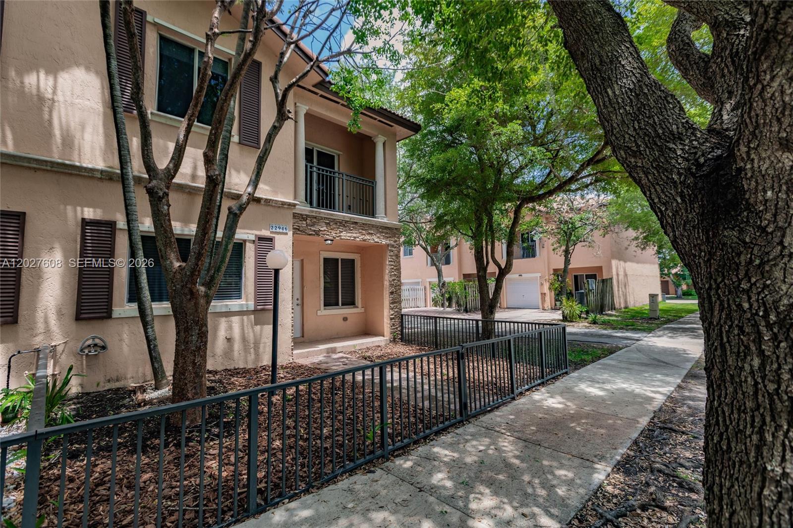 SILVER PALM HOMES - Residential