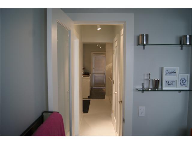 LINCOLN PLACE CONDO - Residential Lease