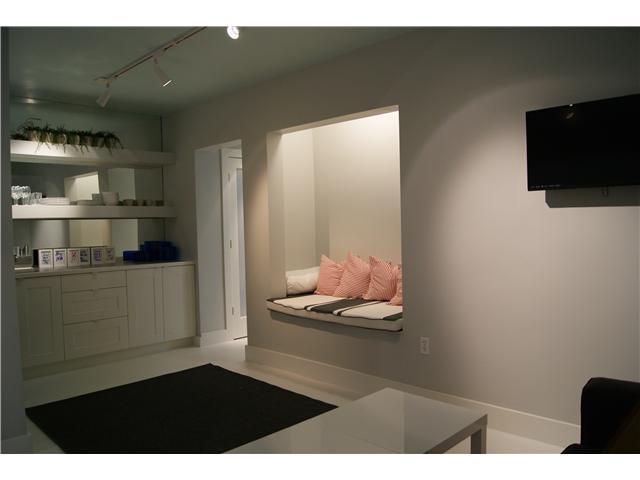 LINCOLN PLACE CONDO - Residential Lease