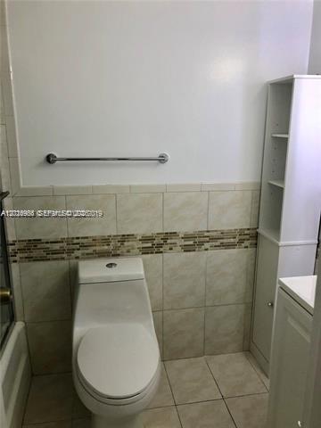 BAYVIEW PALMS CONDO - Residential