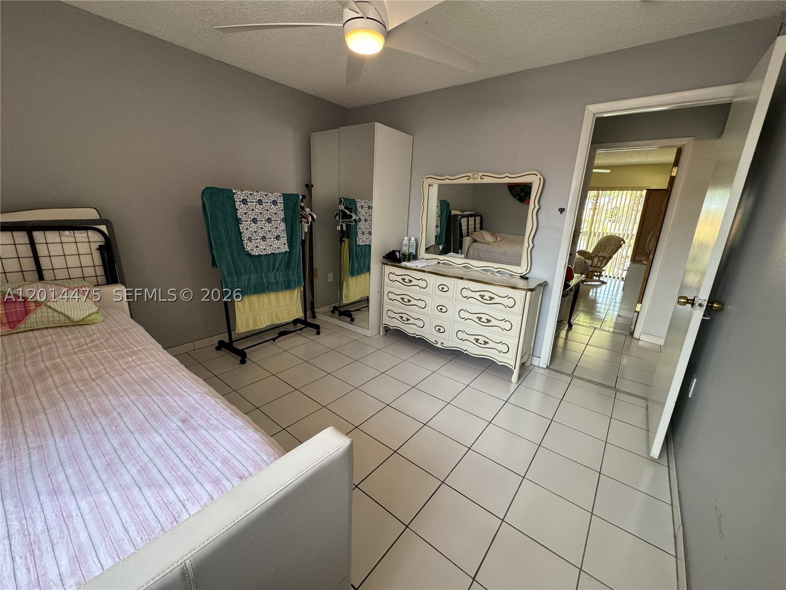 TROPICAL PARK VILLAS COND - Residential