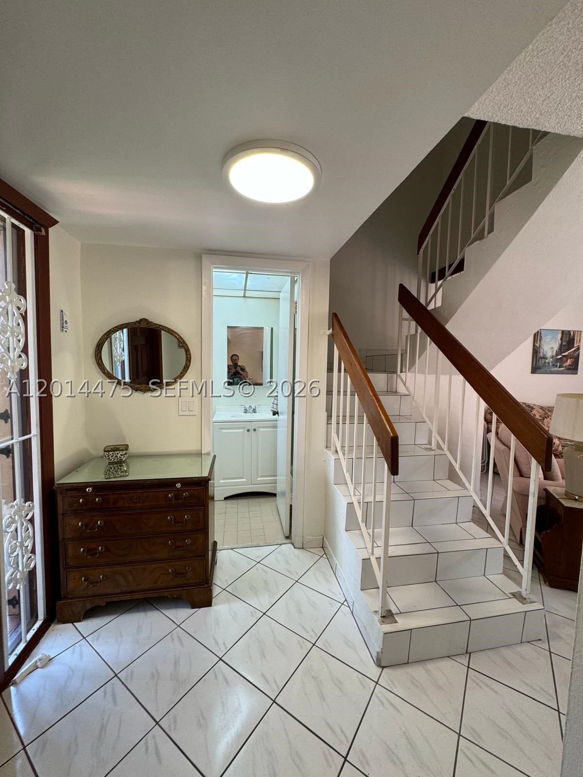 TROPICAL PARK VILLAS COND - Residential