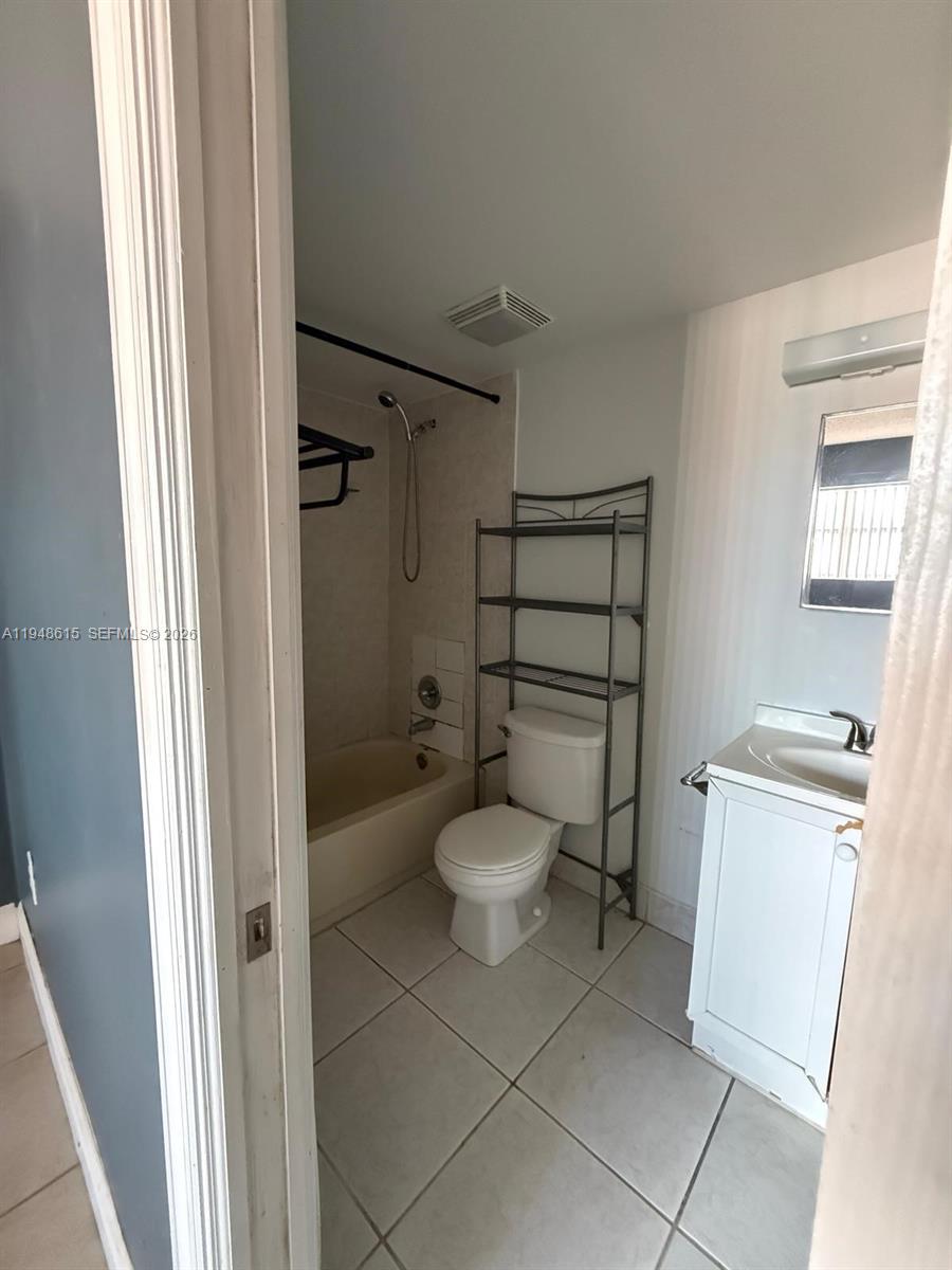 POINT SOUTH CONDO - Residential