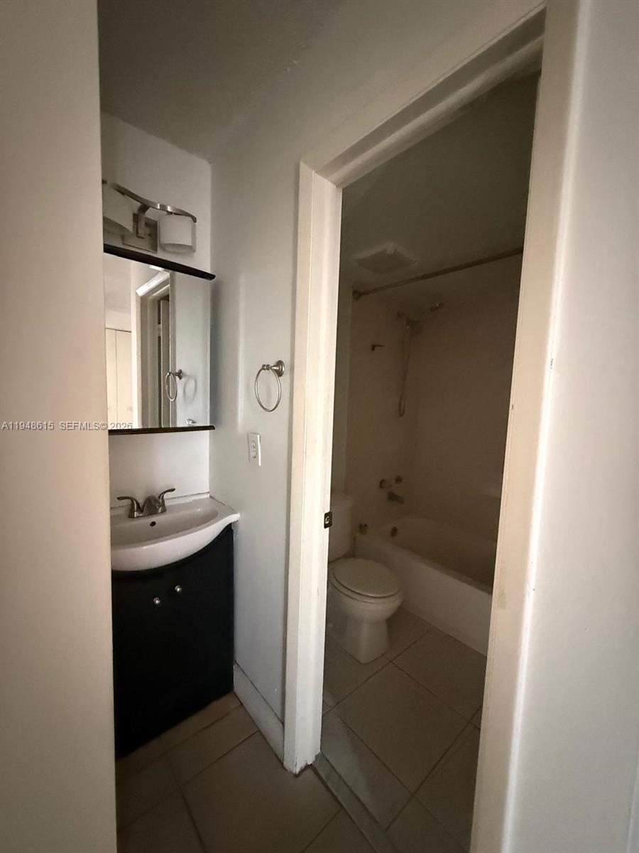 POINT SOUTH CONDO - Residential