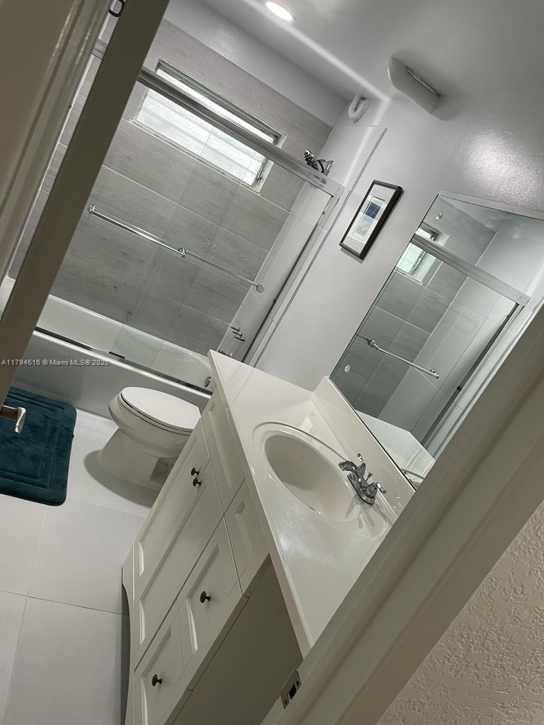 BAHIA VISTA CONDO - Residential Lease