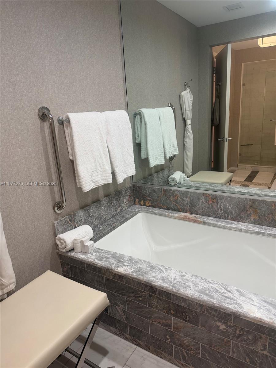 551 FLB CONDOMINIUM RESID - Residential