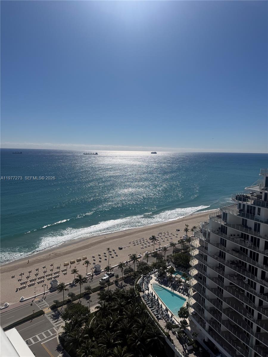 551 FLB CONDOMINIUM RESID - Residential
