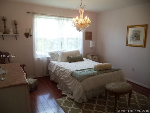 Amber-Ruby Cove - Residential