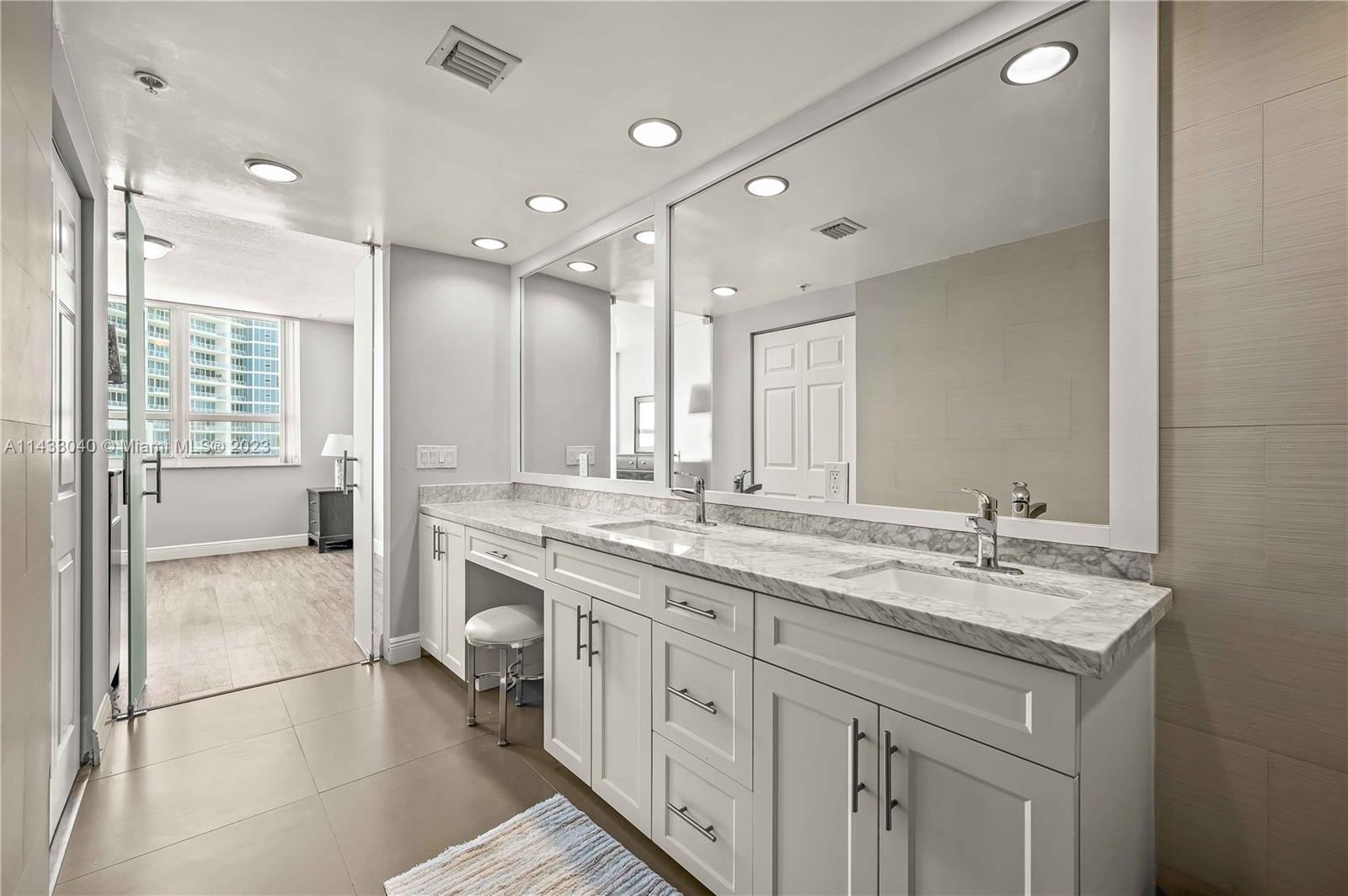 CITE CONDO - Residential Lease