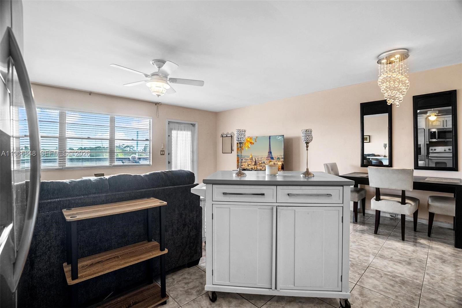 SOUTHAMPTON CONDO - Residential