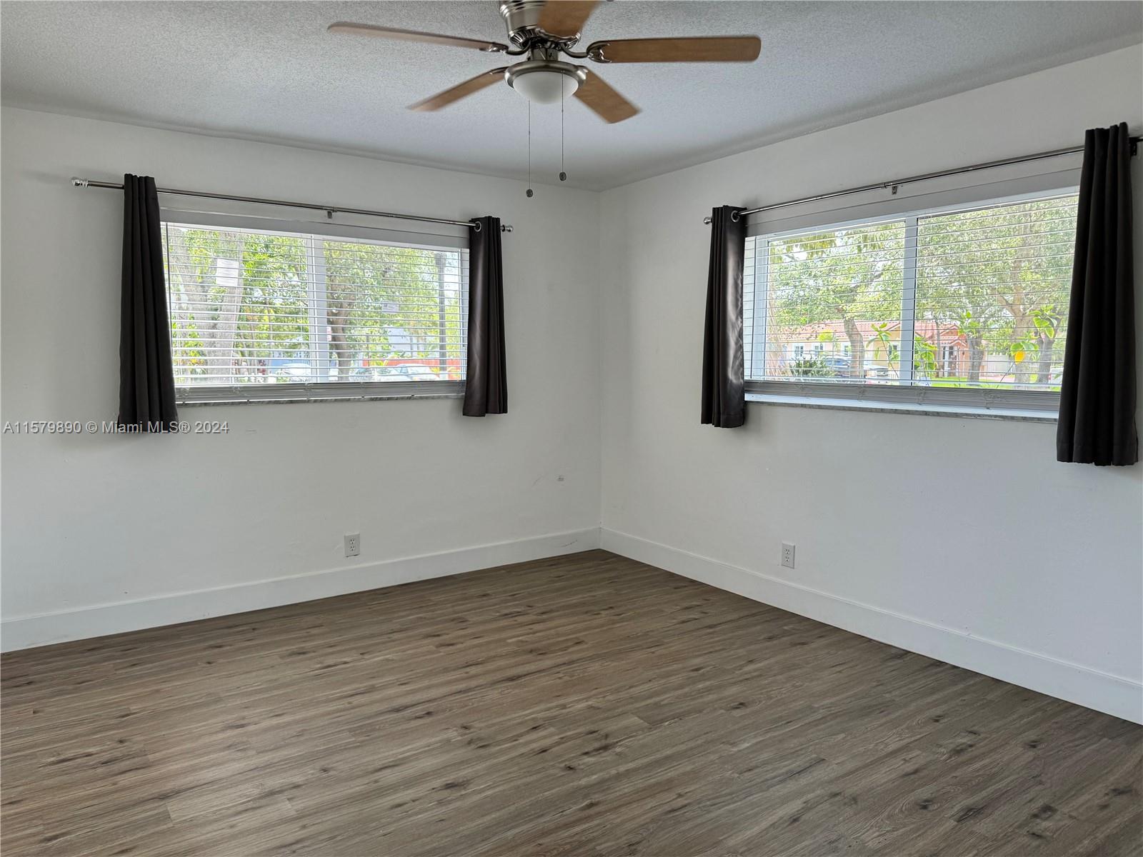 HOLLYWOOD - Residential Lease