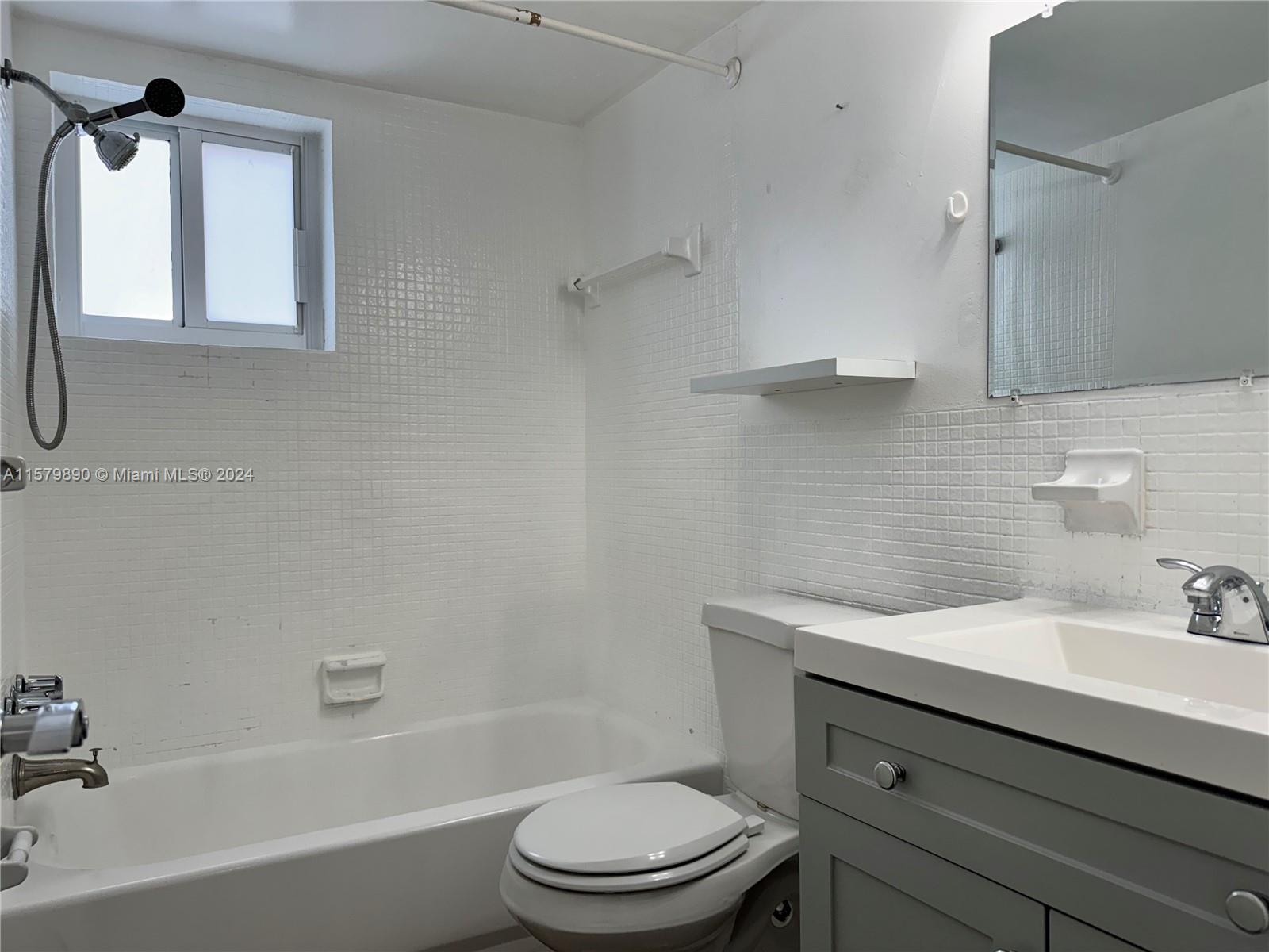 HOLLYWOOD - Residential Lease