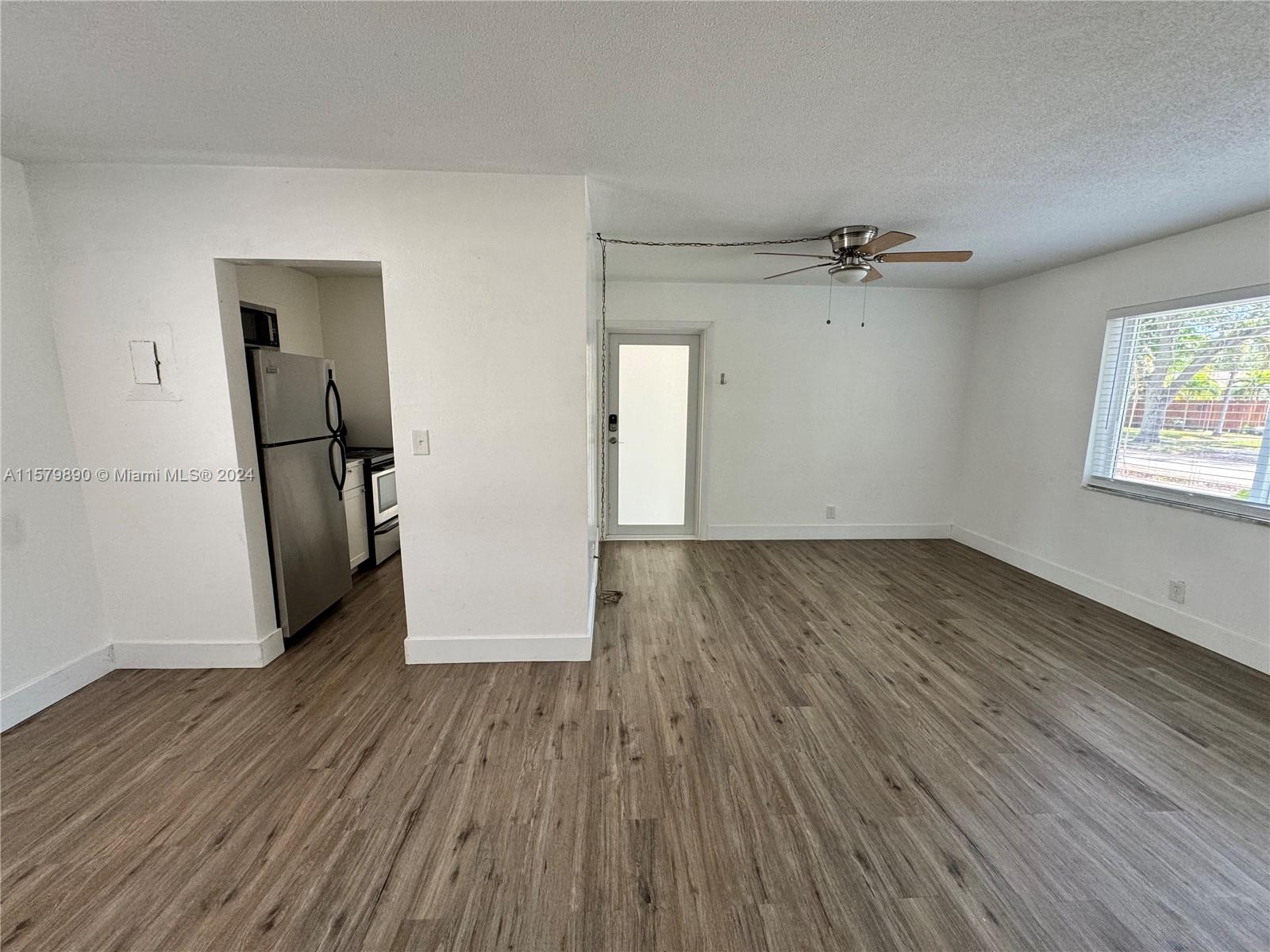 HOLLYWOOD - Residential Lease