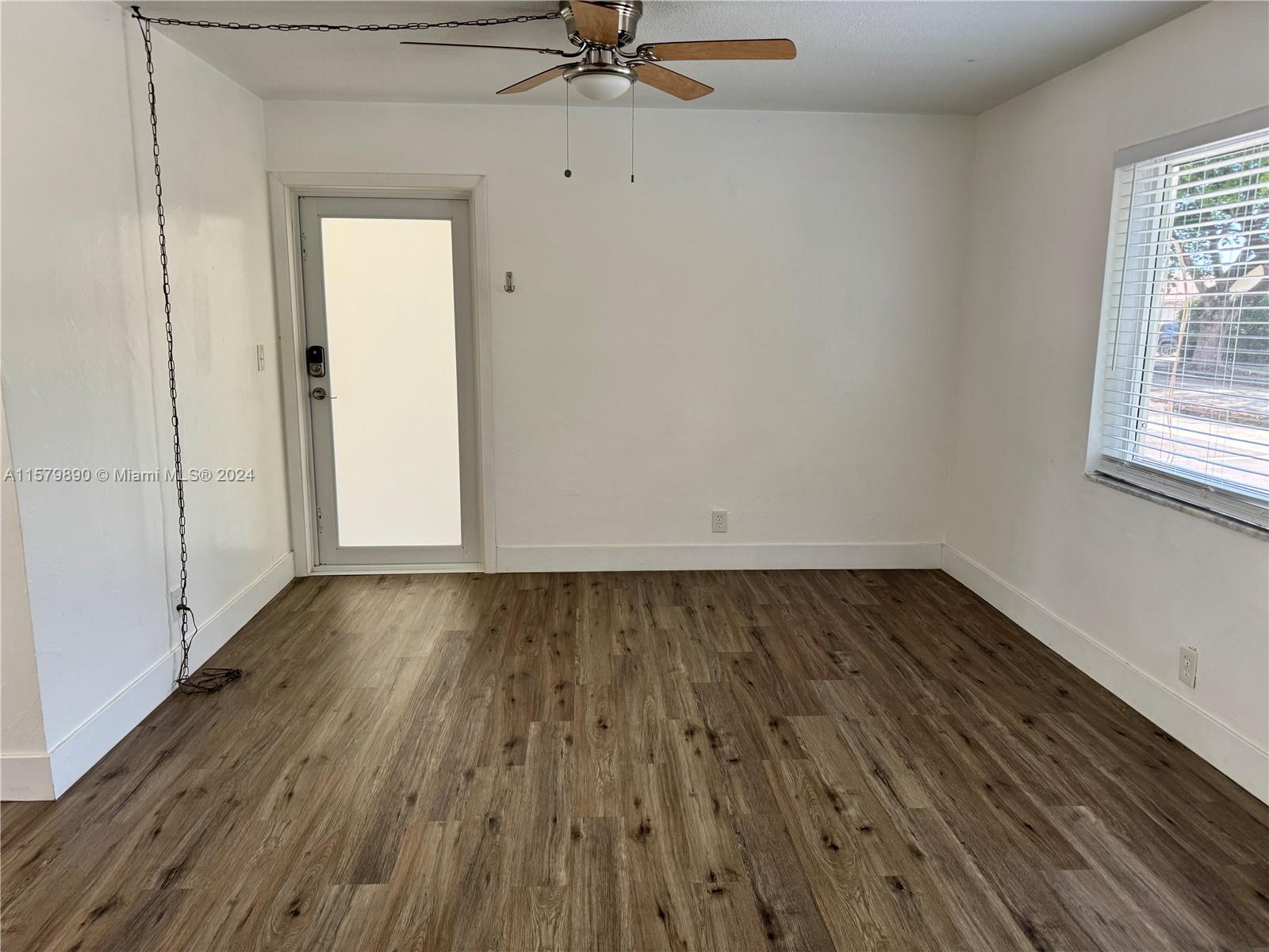 HOLLYWOOD - Residential Lease