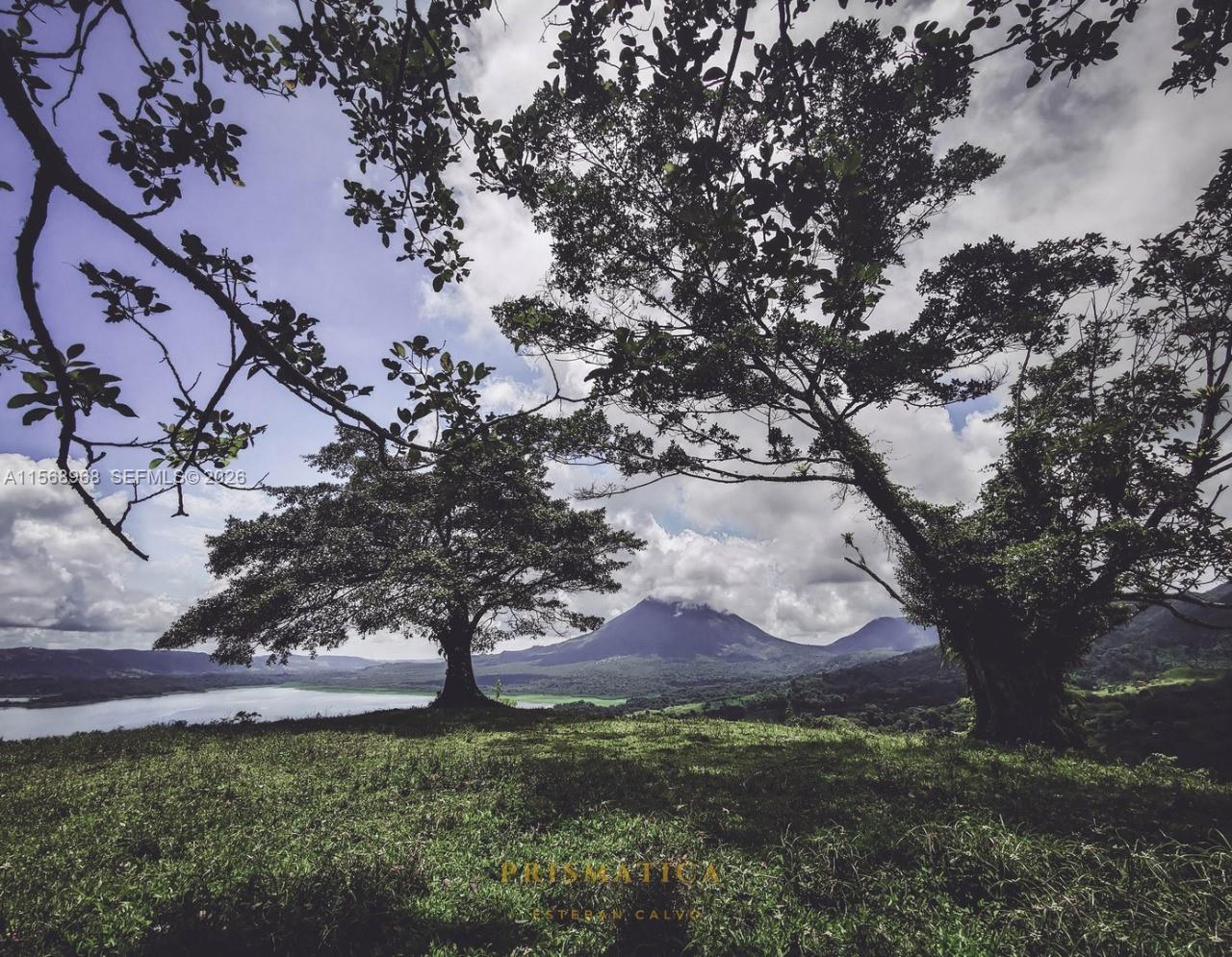 Ajauela, Costa Rica - Land