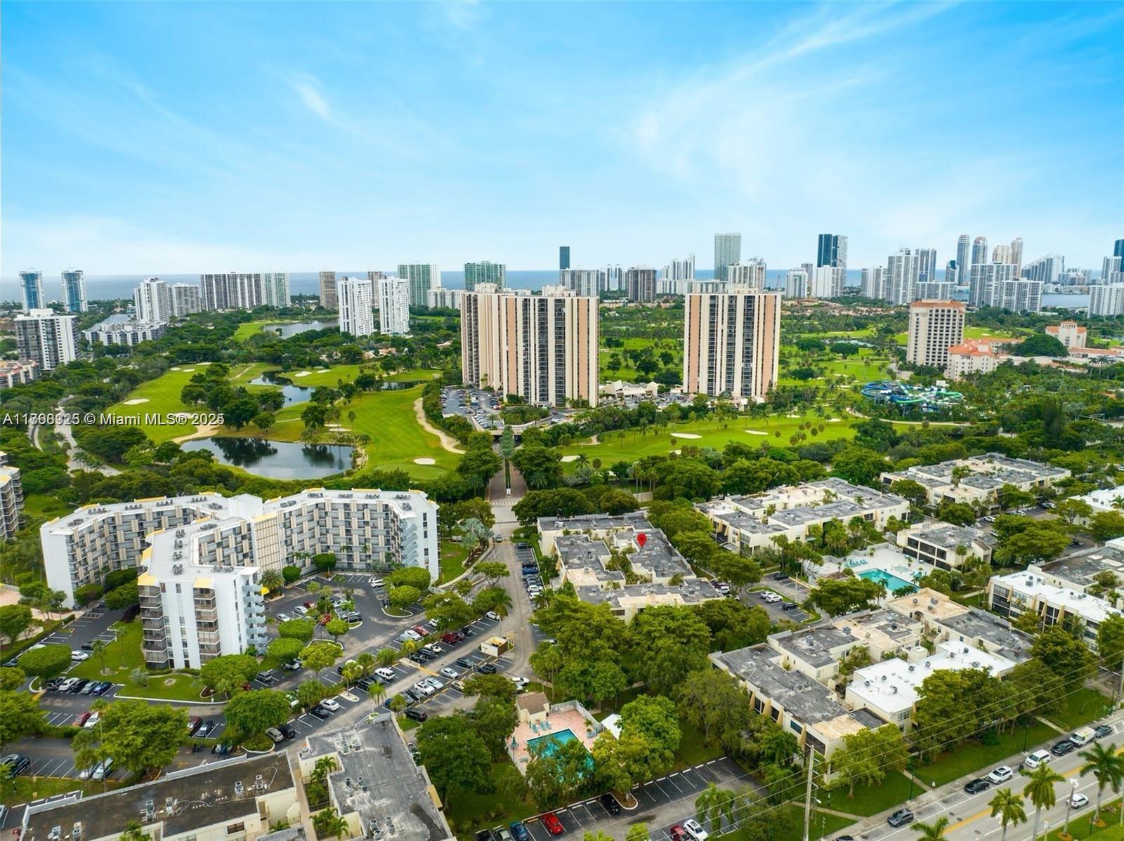 VILLA DORADA CONDO NO 5 - Residential