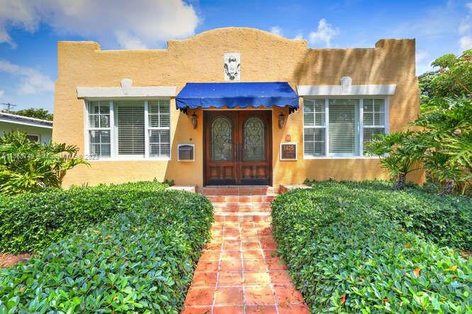 CORAL GABLES SEC E - Residential Lease