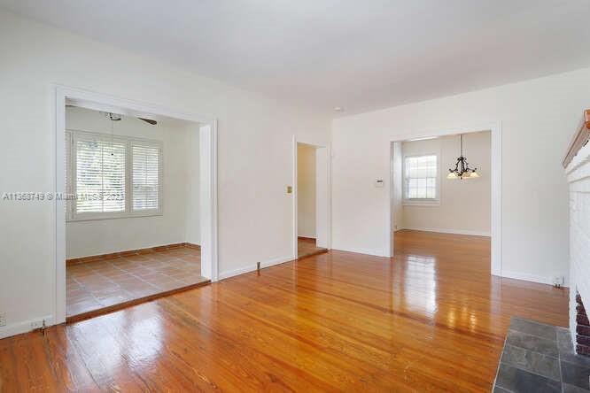 CORAL GABLES SEC E - Residential Lease