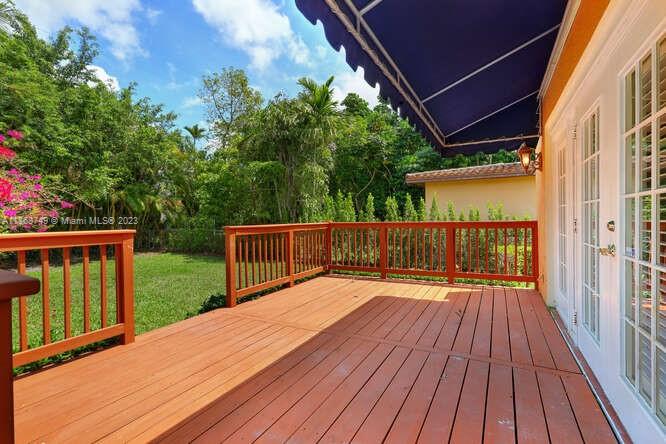 CORAL GABLES SEC E - Residential Lease