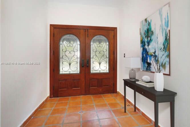 CORAL GABLES SEC E - Residential Lease