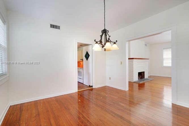 CORAL GABLES SEC E - Residential Lease