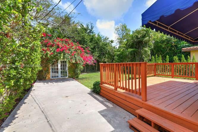 CORAL GABLES SEC E - Residential Lease
