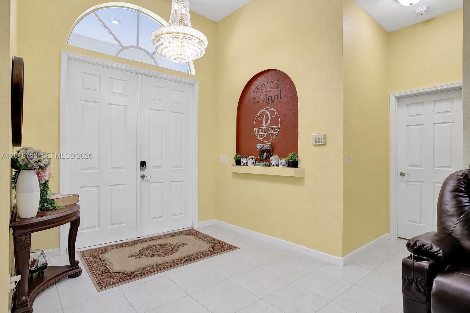DAVIE COUNTRY ESTATES - Residential