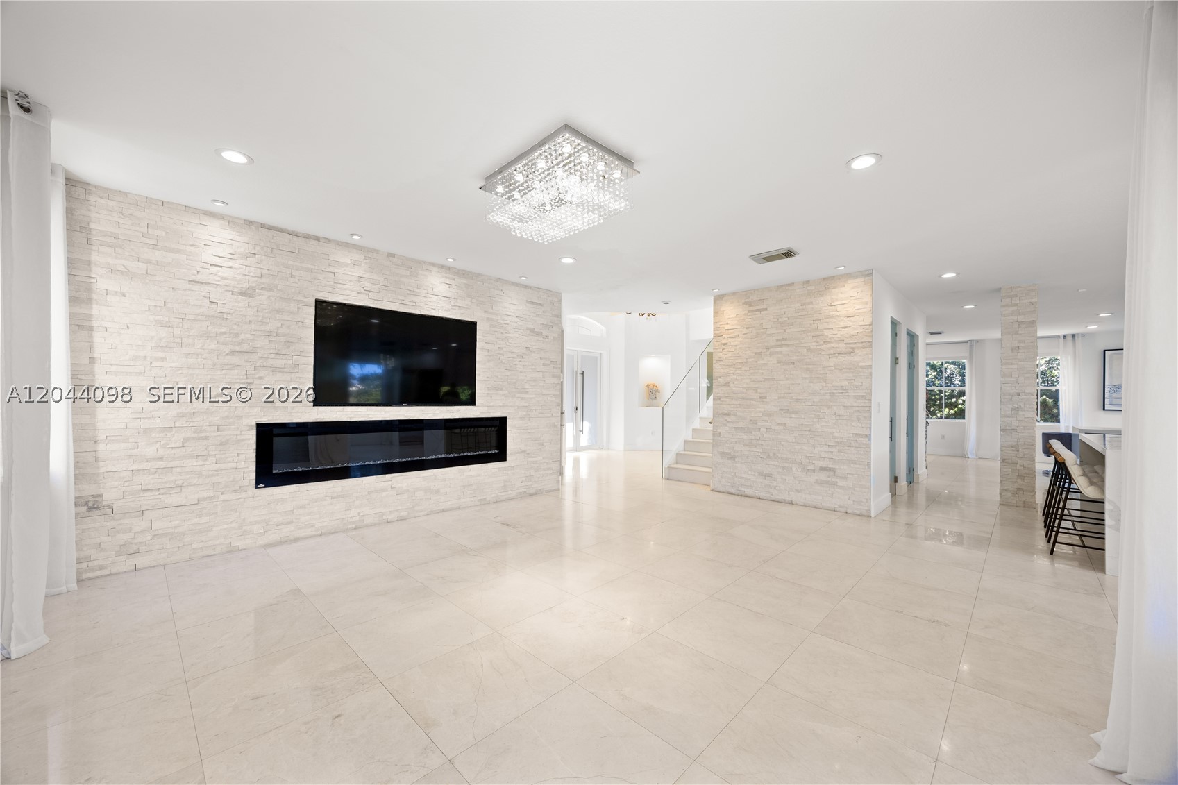 KENDALL BREEZE - Residential