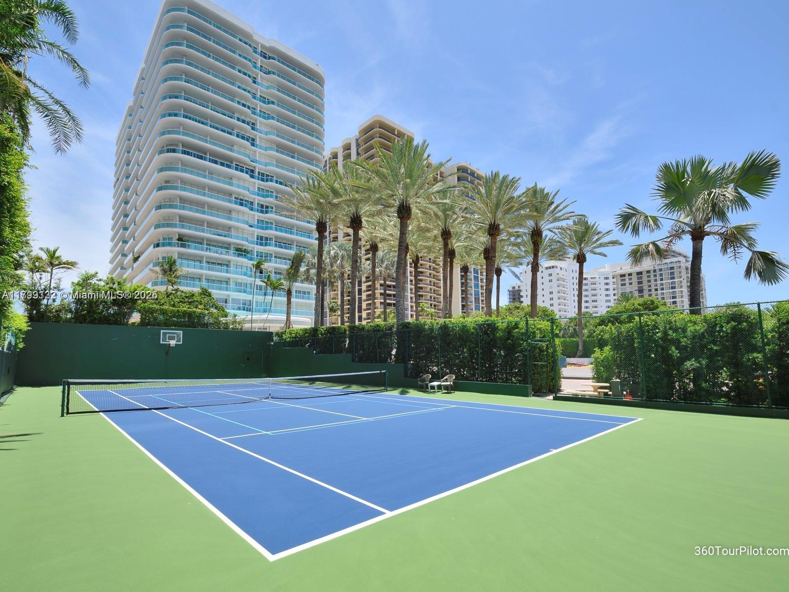 THE PALACE AT BAL HARBOUR - Residential