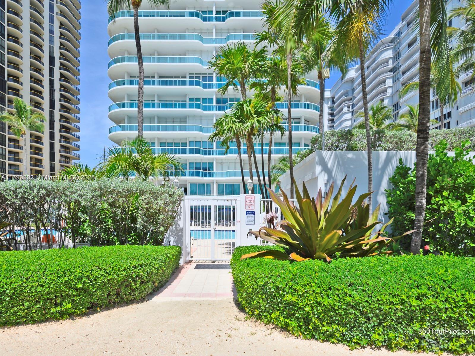 THE PALACE AT BAL HARBOUR - Residential