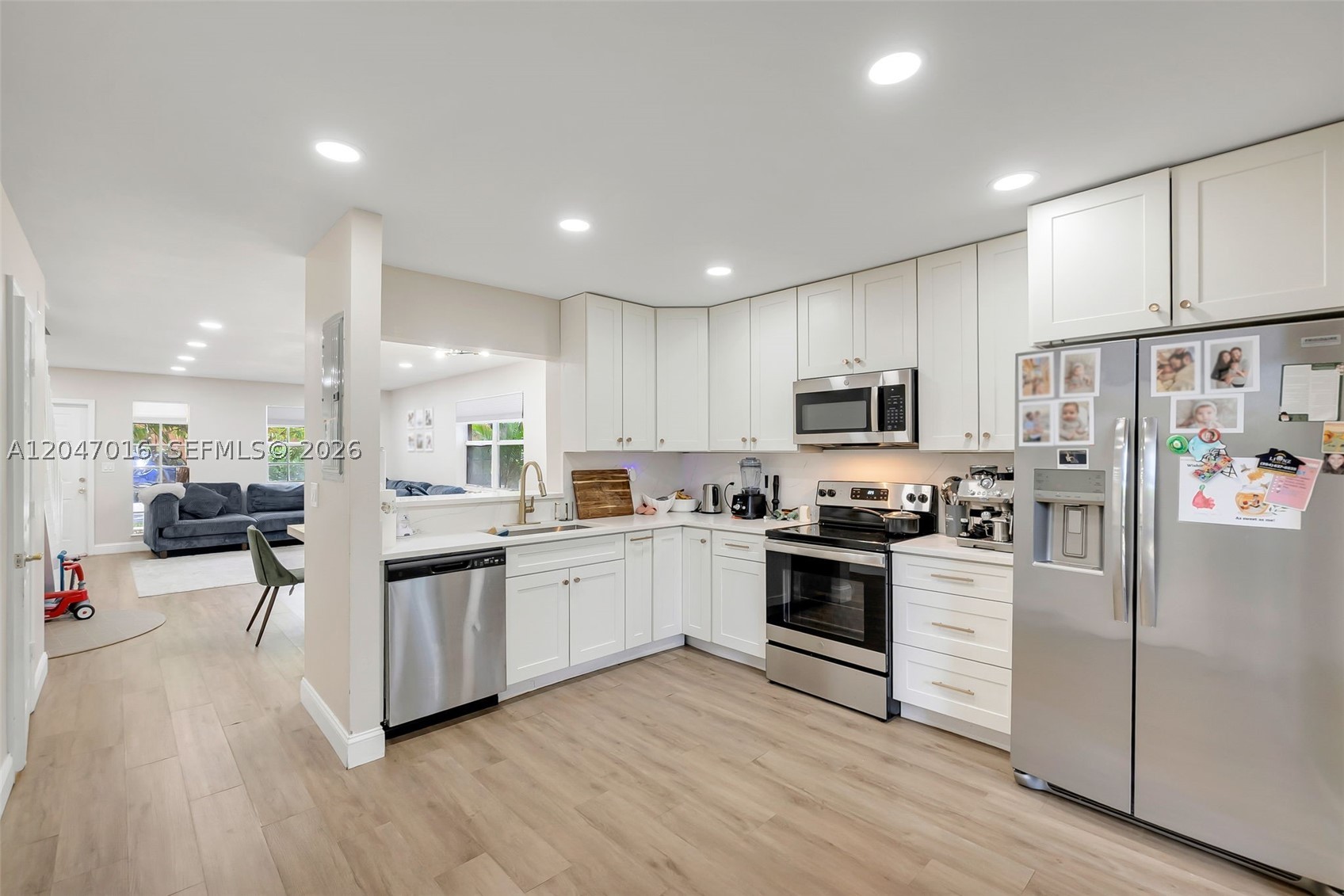 S & R OF INVERRARY - Residential Lease