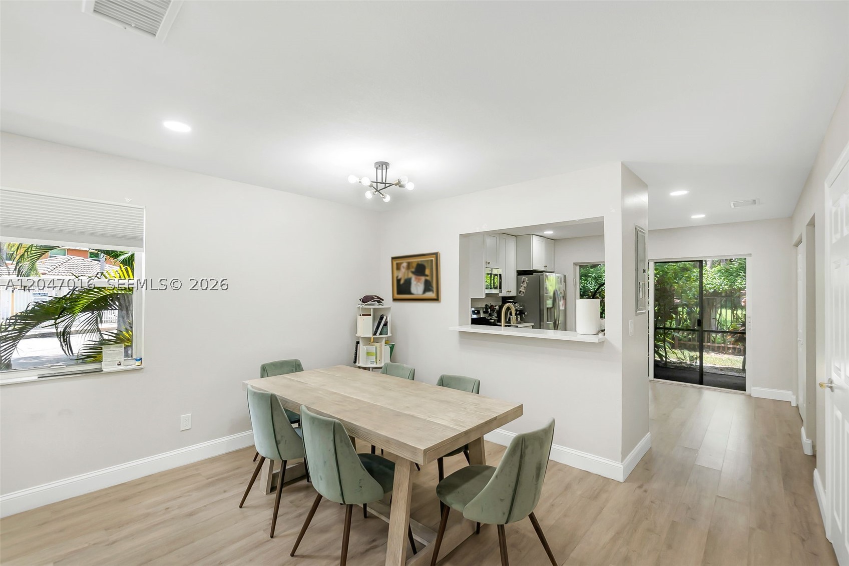 S & R OF INVERRARY - Residential Lease