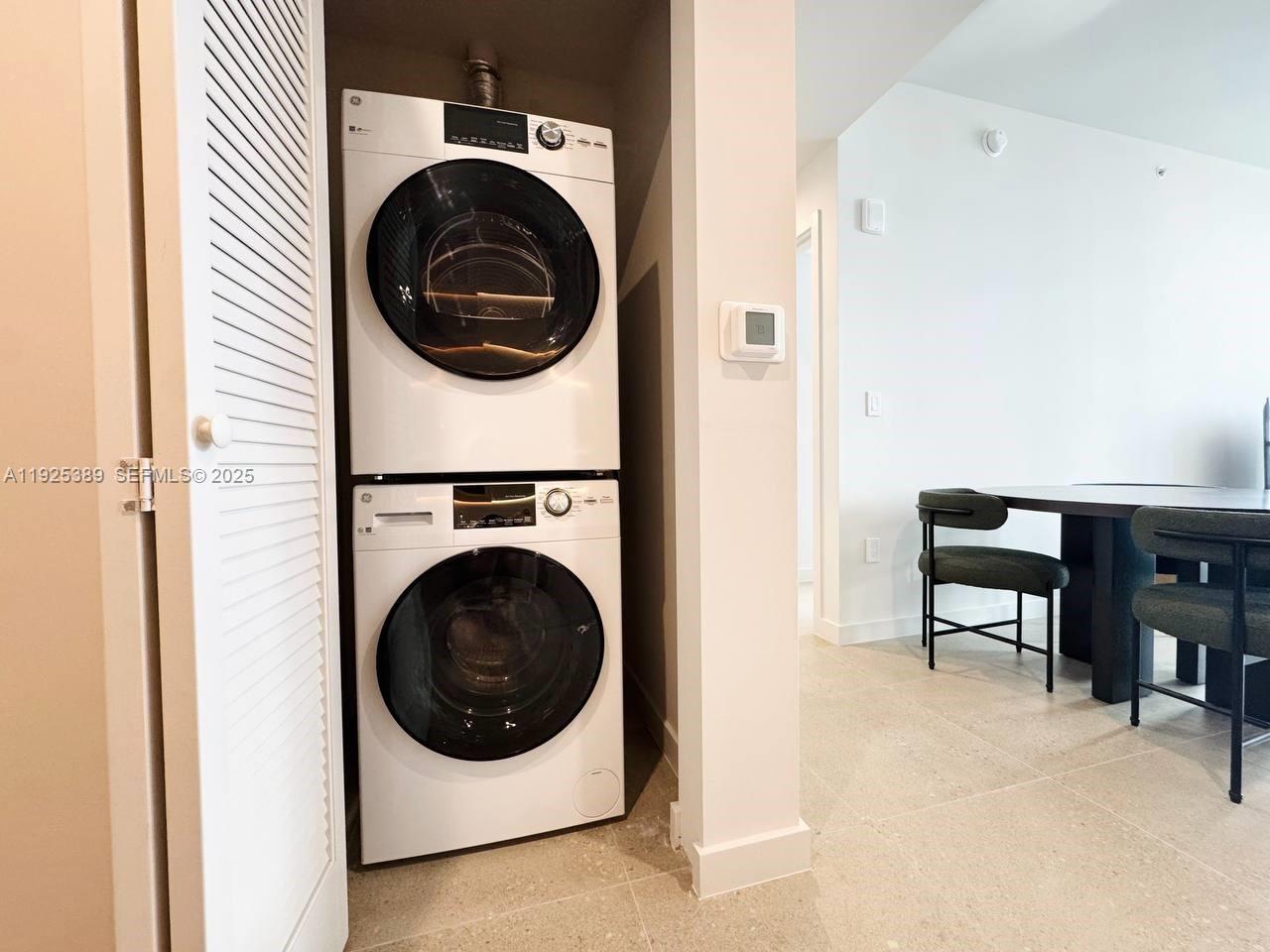 Crosby Miami World Center - Residential