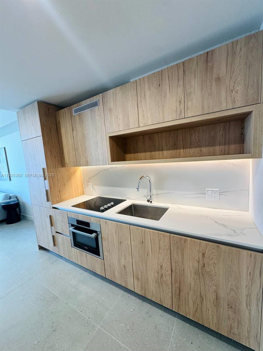 Crosby Miami World Center - Residential