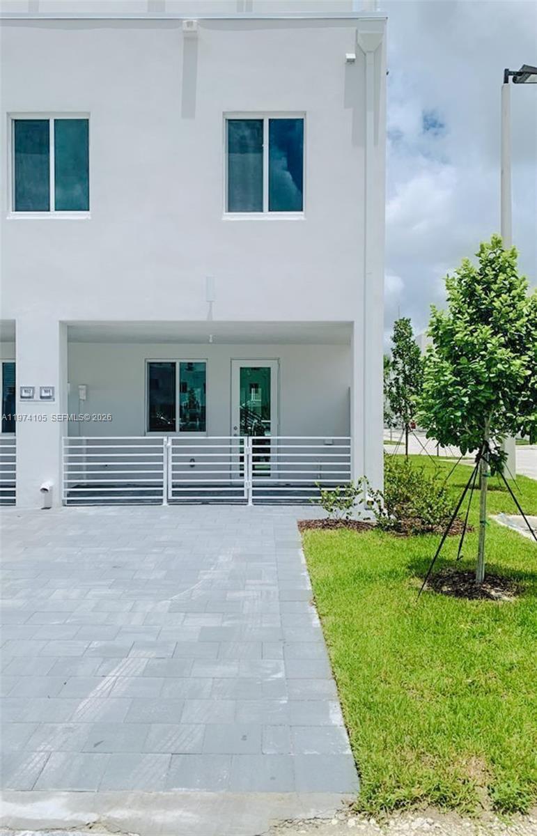 LANDMARK AT DORAL CONDO N - Residential Lease