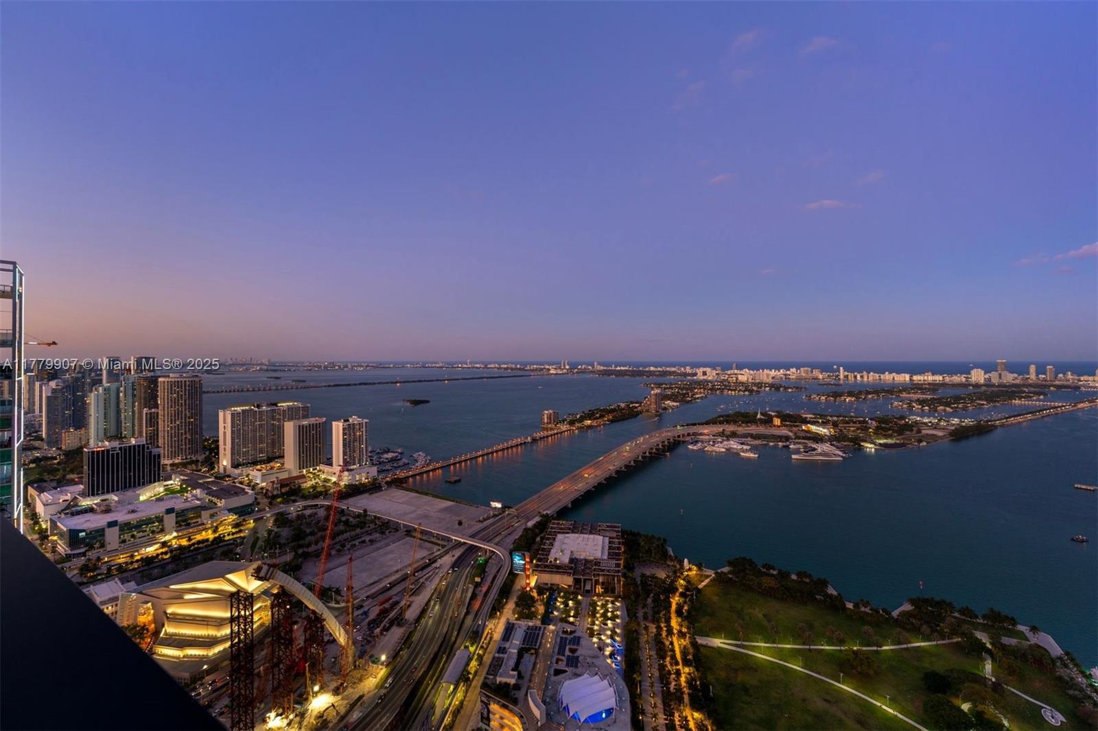 ONE THOUSAND MUSEUM CONDO - Residential