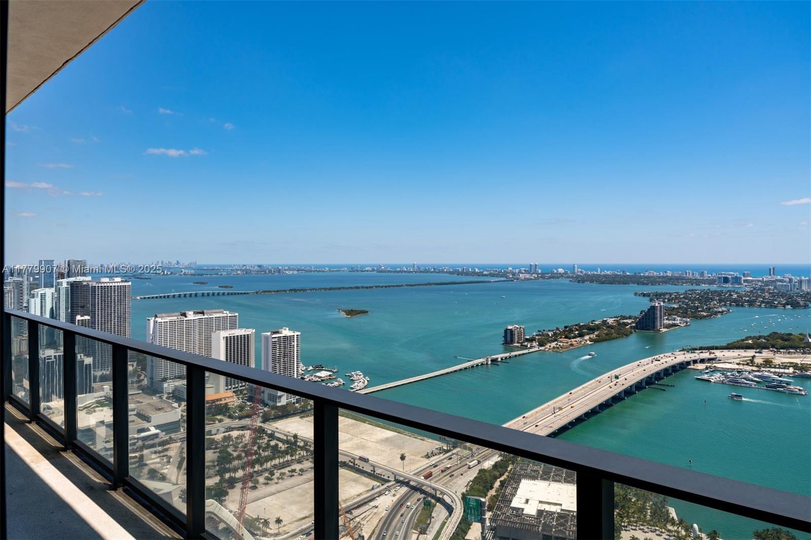 ONE THOUSAND MUSEUM CONDO - Residential