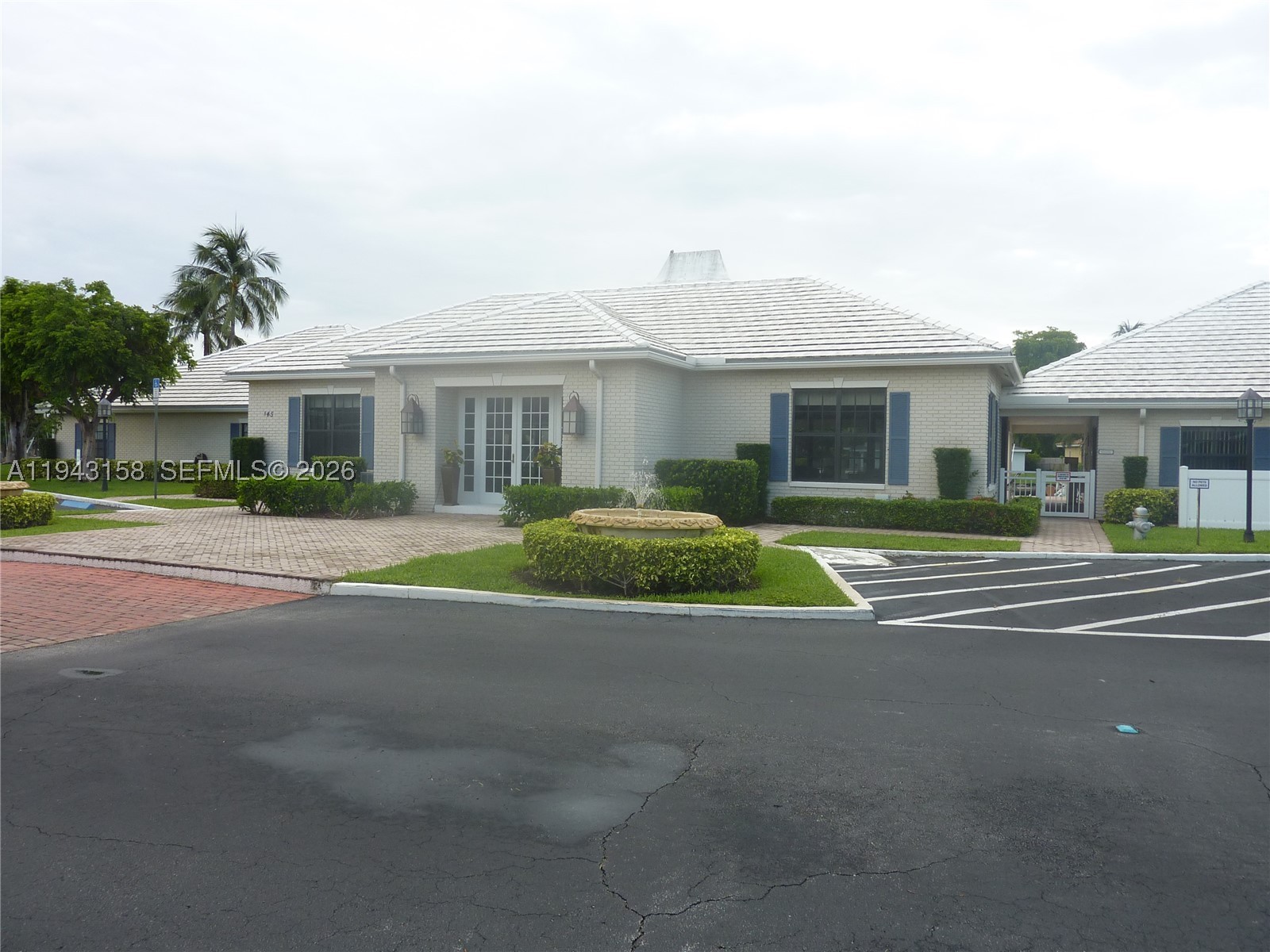 CYPRESS CLUB CONDO - Residential