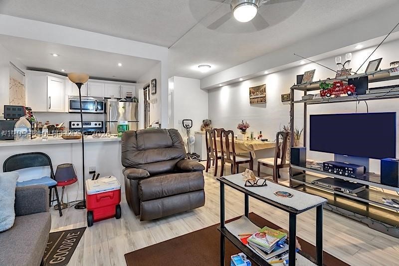 STAR LAKE ESTATES NO 4 CO - Residential