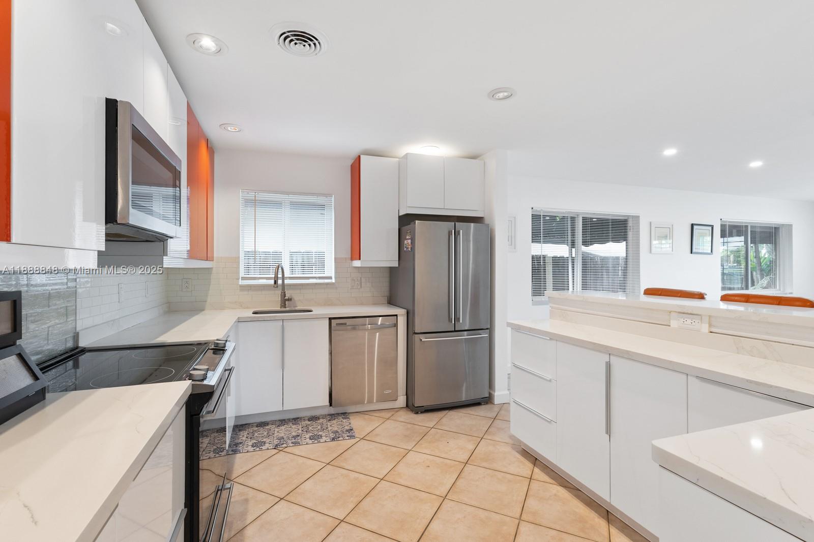 HOLLYWOOD - Residential Lease