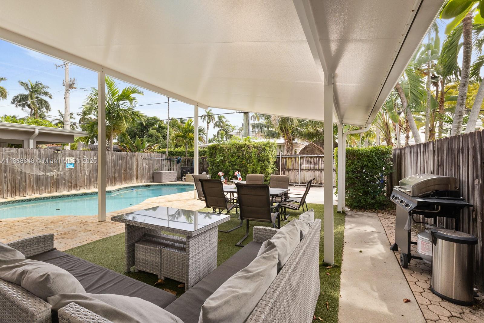 HOLLYWOOD - Residential Lease