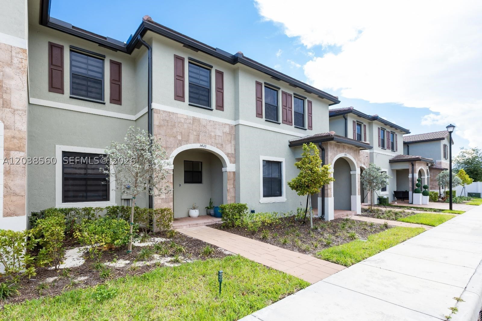 AQUABELLA NORTH - Residential