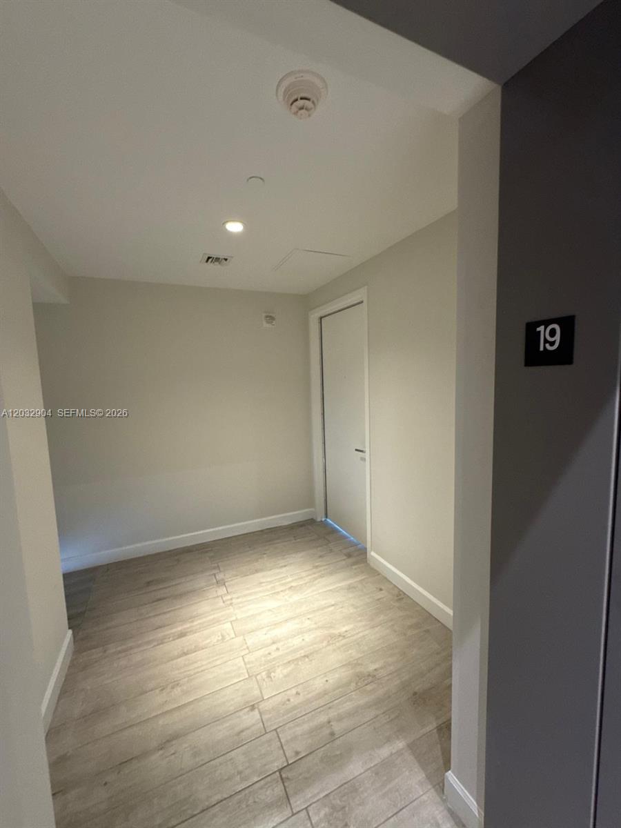 ICON BAY CONDO - Residential