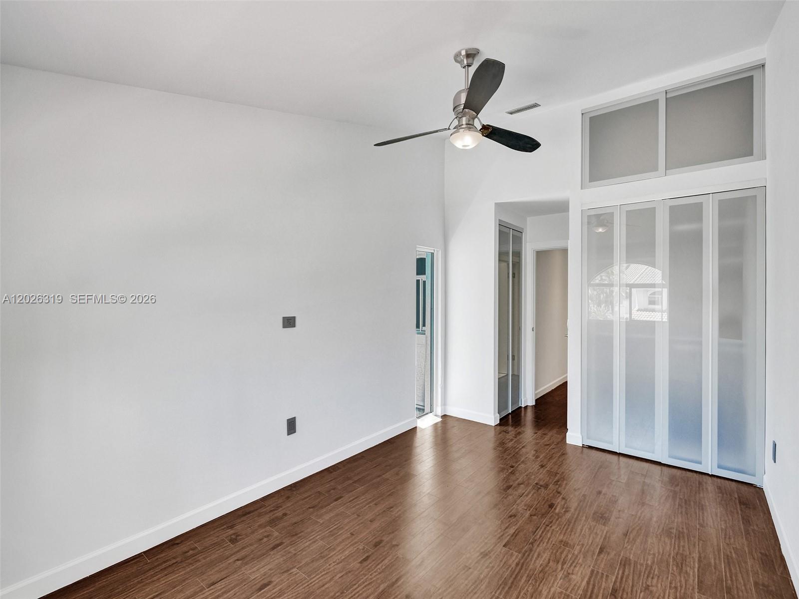 GOLDEN POINTE - Residential Lease