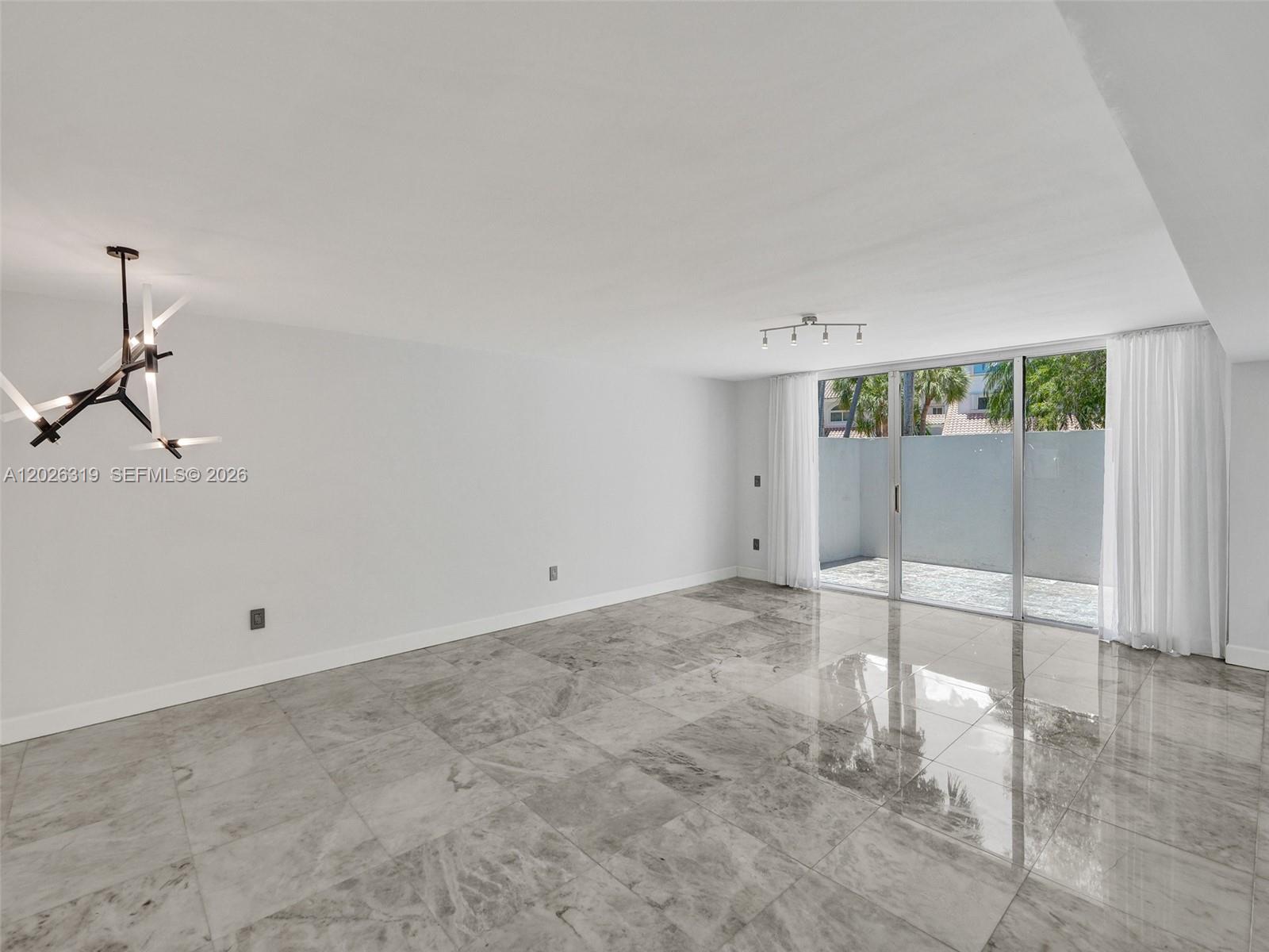 GOLDEN POINTE - Residential Lease