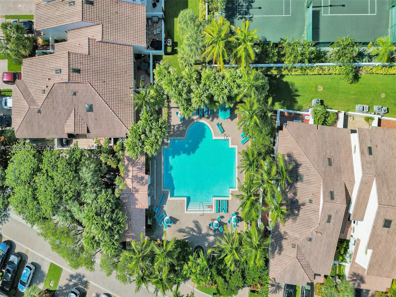 GOLDEN POINTE - Residential Lease